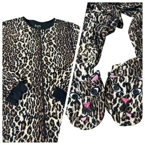 NICK & NORA Leopard Print Footed One Piece Pajamas Women Medium Cat Face Fleece‎